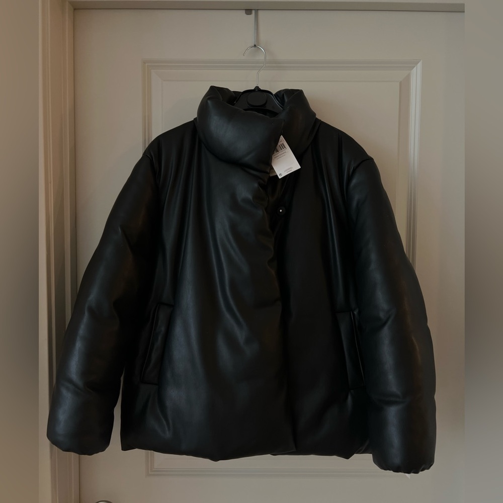 Brand new black puffer